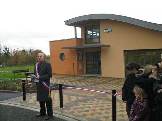 Inauguration de la nouvelle mairie de Lavardin le 28 novembre 2009.