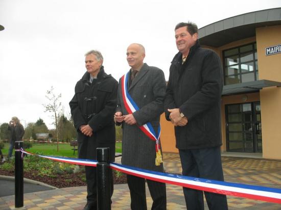 Inauguration de la nouvelle mairie de Lavardin le 28 novembre 2009.