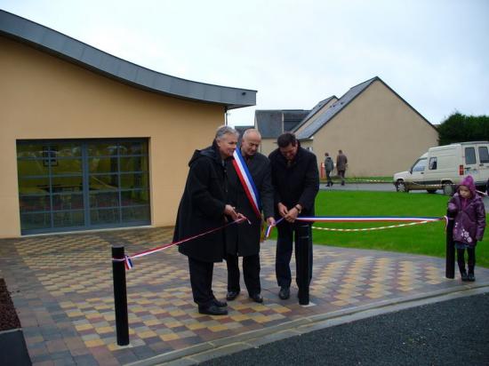 Inauguration de la nouvelle mairie de Lavardin le 28 novembre 2009.