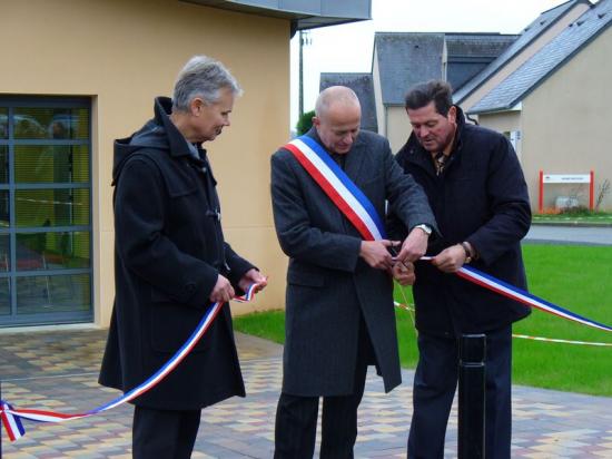 Inauguration de la nouvelle mairie de Lavardin le 28 novembre 2009.