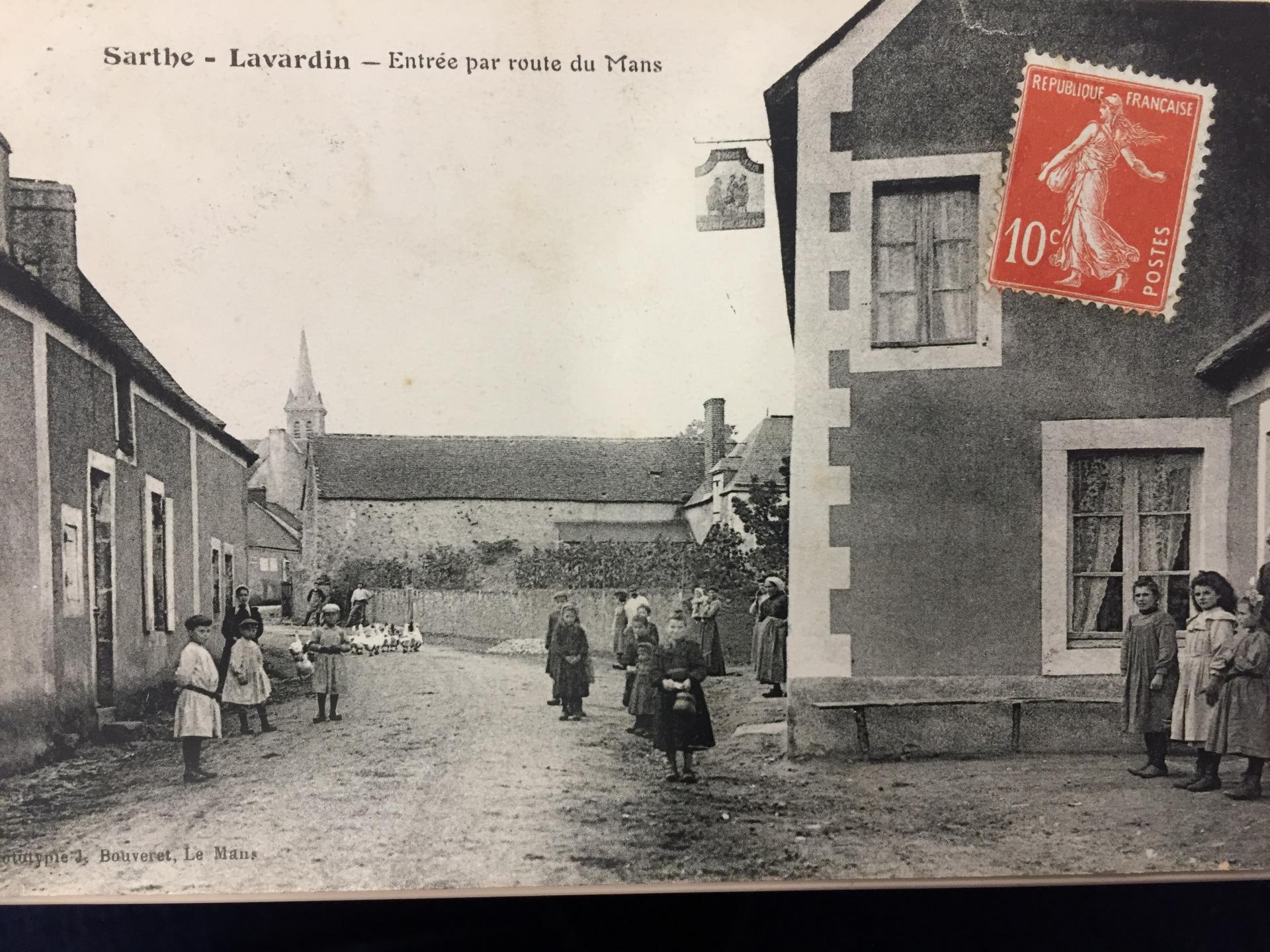 Rue Fernand Poignant près d'